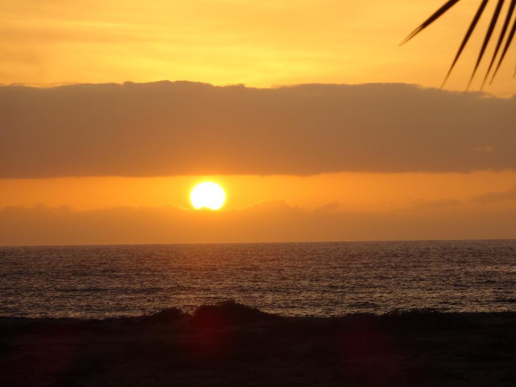 Vila Cabral 1 Bed Apt - Wi-Fi & Air Con Included Sal Rei Exterior photo